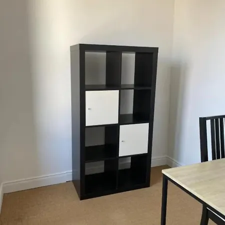 2 Bedroom Apartment Reims